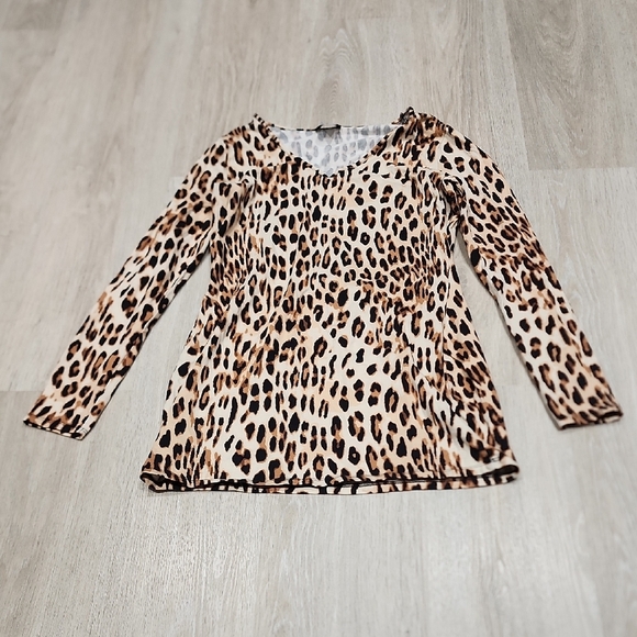 VENUS Tops - VENUS Leopard Print Long Sleeve Top - Tan, Black